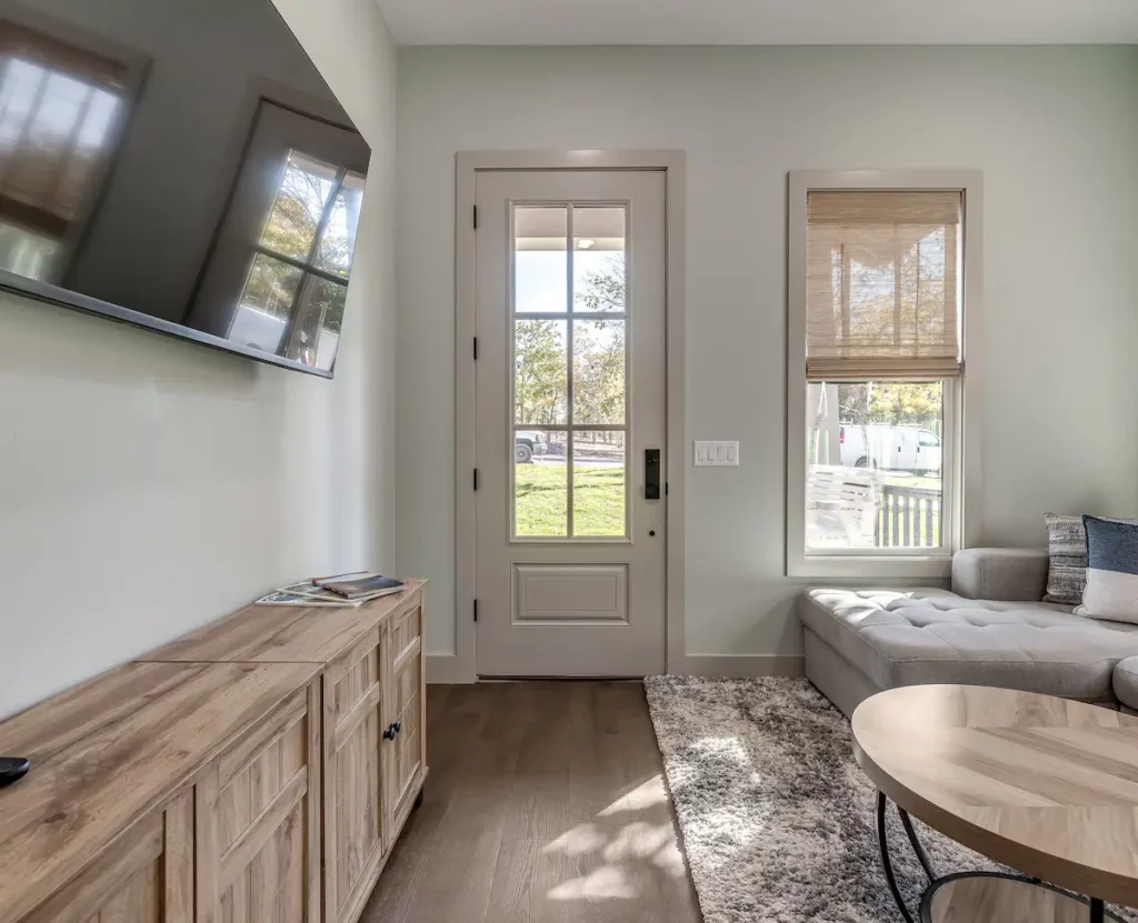 a0827cf7-4f60-4984-b402-5f7cb0fd0253