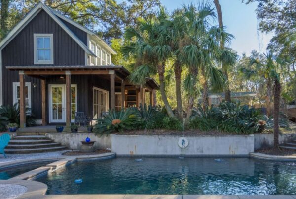 Pool Side Hideout - Image 5