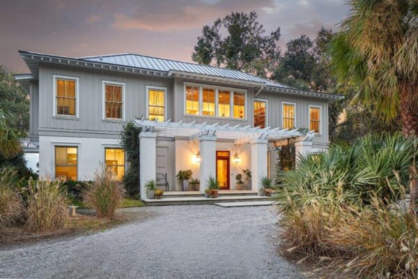 Spring House - Image 45