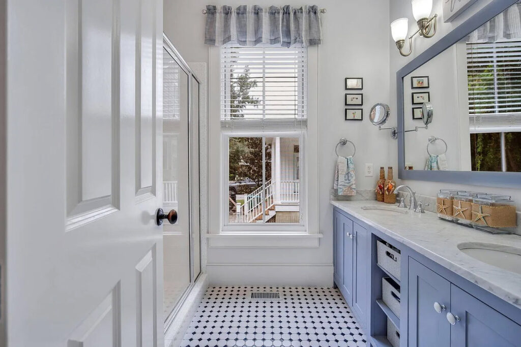 2c03aae101fb98c7226ae2fc7693f49e-uncropped_scaled_within_1344_1008 copy