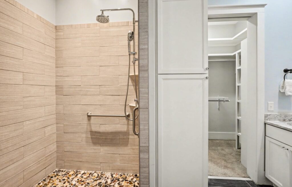 30_DSC08129-150-1.jpg-SMALL