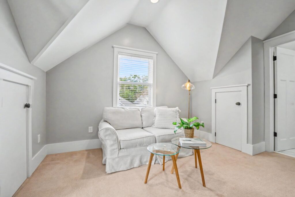 37_DSC08179-190-1.jpg-SMALL