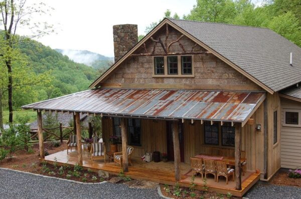 Whisper Creek Cottage