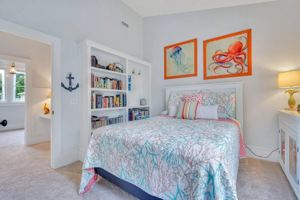 a1f34238665dda7164f40c5a3dcaa775-uncropped_scaled_within_1344_1008 copy