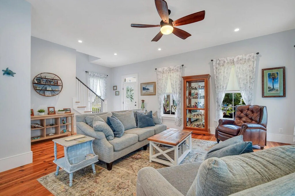 fc39a9436925b89950c2b7f9f6863536-uncropped_scaled_within_1344_1008 copy